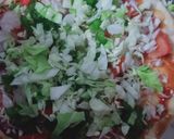 વેજ ચીઝ પીઝા(Veg cheese pizza recipe in gujarati) રેસીપી સ્ટેપ3ફોટો