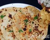 A picture of step 4 of Cabbage Parathas.