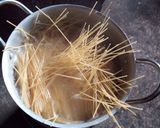 A picture of step 3 of Spaghettini stir fry.