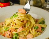 Foto del paso 4 de la receta: Fetuccini con camarones 🍜