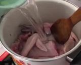 Foto langkah ke 2 dari resep 538. Sup Ayam Herbal #HariKankerPayudara2025.