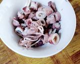 Foto langkah ke 3 dari resep Tumis cumi asin cabe ijo.
