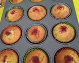 Foto langkah ke 5 dari resep Cupcake Vanilla.