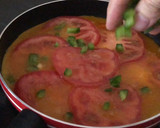 Foto langkah ke 10 dari resep Sarapan Praktis : Omelet Tomat.
