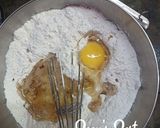 A picture of step 3 of Crisp Rice Scones.