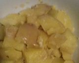 Foto del paso 1 de la receta: Patatas cocidas en la salsa de ajo