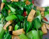 Foto langkah ke 5 dari resep 795. Tumis Pakcoy Tahu.