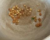 A picture of step 2 of Corn Flakes Chiwda.