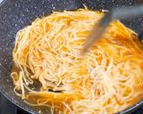 Foto langkah ke 7 dari resep Tofu Enoki Saos Pedas.
