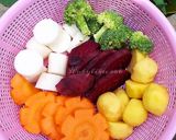 Hình bước làm 2 của món Canh xương hầm củ quả