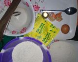 A picture of step 1 of Coloured Cookies and Maltina.