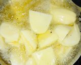 A picture of step 2 of Sultan chips.