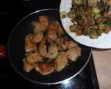 Φωτογραφία βήματος 10 της συνταγής Μπουκίτσες κοτόπουλου με κρέμα γάλακτος και μανιτάρια 🍗