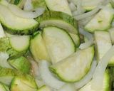 Foto del paso 1 de la receta: 🥒 Tortilla de zucchinis