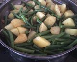 Foto del paso 2 de la receta: Patatas con judías verdes (vainitas y papas)