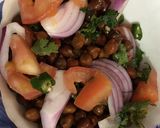 A picture of step 2 of Chana ghughni.