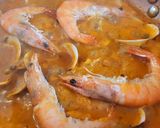 Foto del paso 12 de la receta: Tintorera en salsa con almejas y langostinos