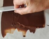 Foto del passaggio 3 della ricetta Cioccolatini laurea 🧑‍🎓🐞