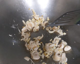 Foto langkah ke 2 dari resep Kwetiau goreng.