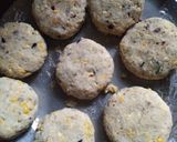 चटपटी पोटैटो कॉर्न चीजी टिक्की ( chatpati potato corn cheesey tikki रेसिपी चरण 3 फोटो