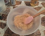 Foto del paso 1 de la receta: Galletitas de aceite y vainilla azucaradas