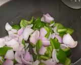 शिमला मिर्च प्याज़ा (Shimla Mirch Pyaza Recipe in Hindi) रेसिपी चरण 1 फोटो