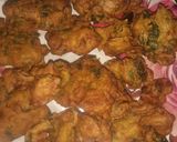 A picture of step 3 of Mix veg fritter.