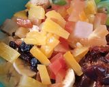 A picture of step 2 of Cream fruit chaat.