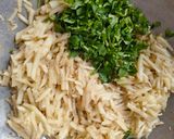 Foto langkah ke 2 dari resep Tumis Bengkuang Ebi (isian choi pan, lumpia, pastel, bakpao dll).