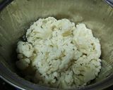 صورة لخطوة 1 من وصفة أطعم وأسهل قرنبيط 😋