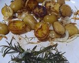 Foto del paso 8 de la receta: Papines, tomillo y romero (hierbas en la cocina)