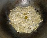 Foto langkah ke 1 dari resep Tumis Teri Belah.