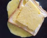 A picture of step 6 of Strawberry french toast.