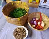 Foto langkah ke 1 dari resep Tumis Tongkol Pakis.