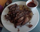 Foto del paso 8 de la receta: Magret de pato con cebolla y setas y salsa especial de frambuesa