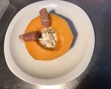 Une image de l'étape 5 de Melon charentais au jambon cru, brousse artisanale corse et poivre.