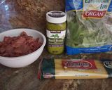 Foto del paso 1 de la receta: Fettuccini con carne de res, espinacas y salsa pesto