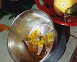 A picture of step 2 of Passion fruit juice.