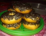 Foto langkah ke 6 dari resep Donat ala lely.