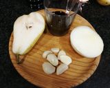 Foto del paso 2 de la receta Redondo de ternera macerado en salsa sorpresa con guarnición