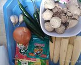 Foto langkah ke 1 dari resep Oseng putren cabe hijau.