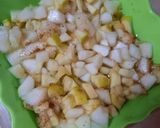 A picture of step 2 of Fruit chaat.