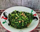 Foto langkah ke 3 dari resep Cah Kangkung Tauco.