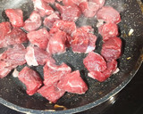 Foto del paso 3 de la receta: Guisado de ternera