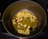 Foto del paso 5 de la receta: 🇪🇦 Berberechos rojos salteados 🇹🇭