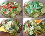 รูปขั้นตอนการทำที่ 3 ของ ข้าวผัดแกงเขียวหวานทะเลห่อไข่
