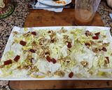 Foto del paso 5 de la receta: Ensalada de escarola con membrillo