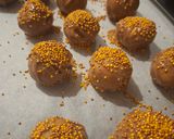 Vendégváró gesztenye golyó recept fázis 4 fotója