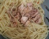 Foto langkah ke 4 dari resep Spaghetti Aglio Olio Tuna.