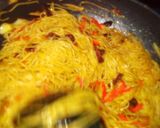 A picture of step 4 of Fried Spaghetti.